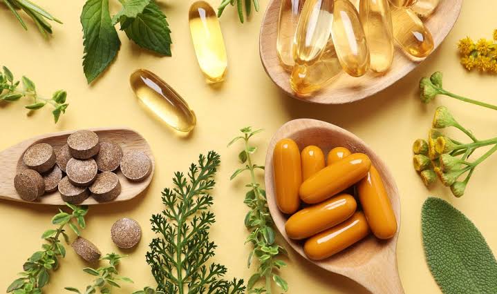 Hoe je een gezond voedingspatroon combineert met supplementen
